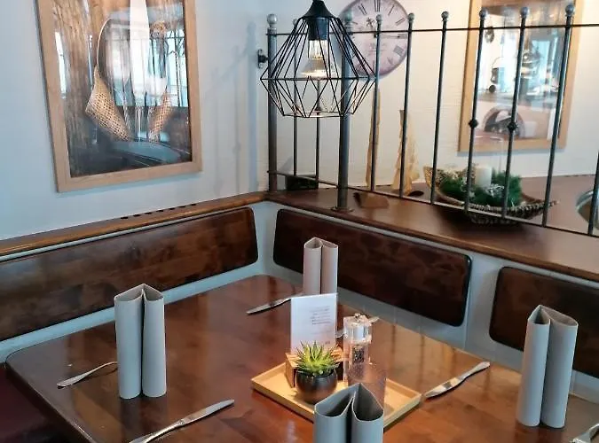 Forstauerwirt & Restaurant ホテル フォルスタウ