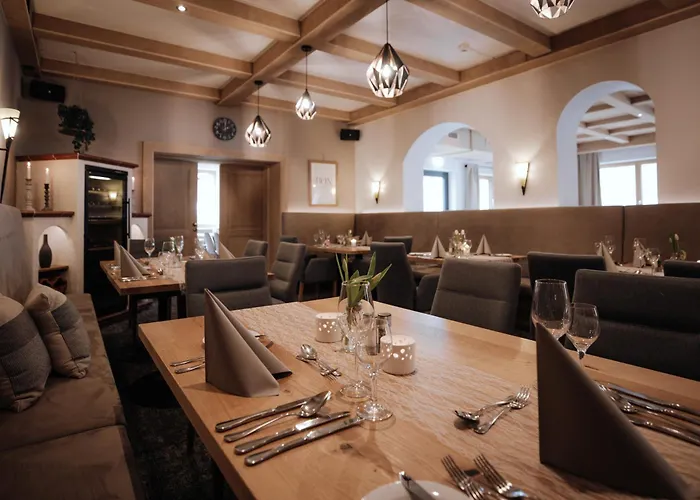 호텔 Forstauerwirt & Restaurant